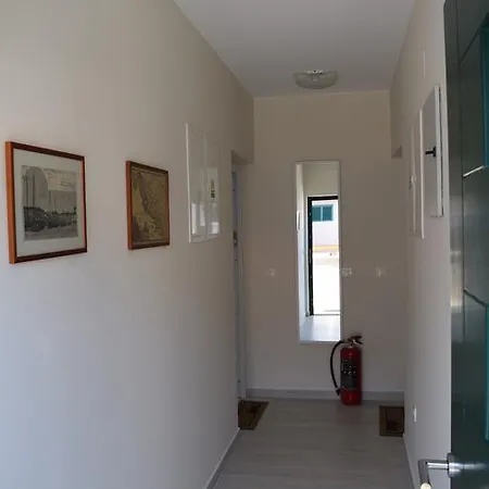 Mio Mare Cres