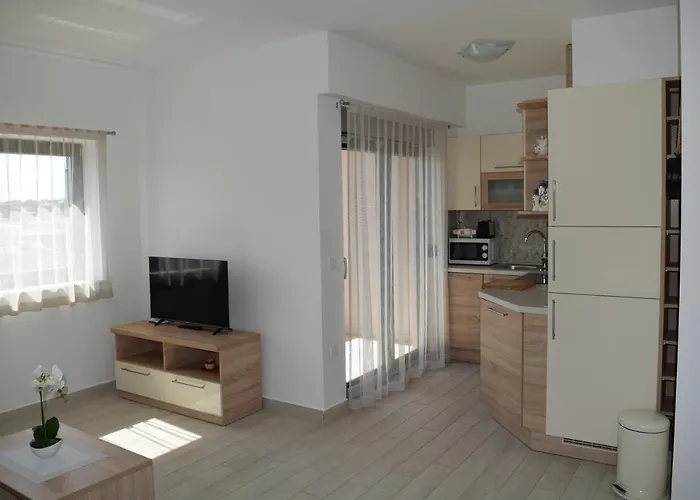 アパート Mio Mare ツレス