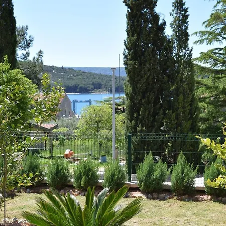 Mio Mare Cres